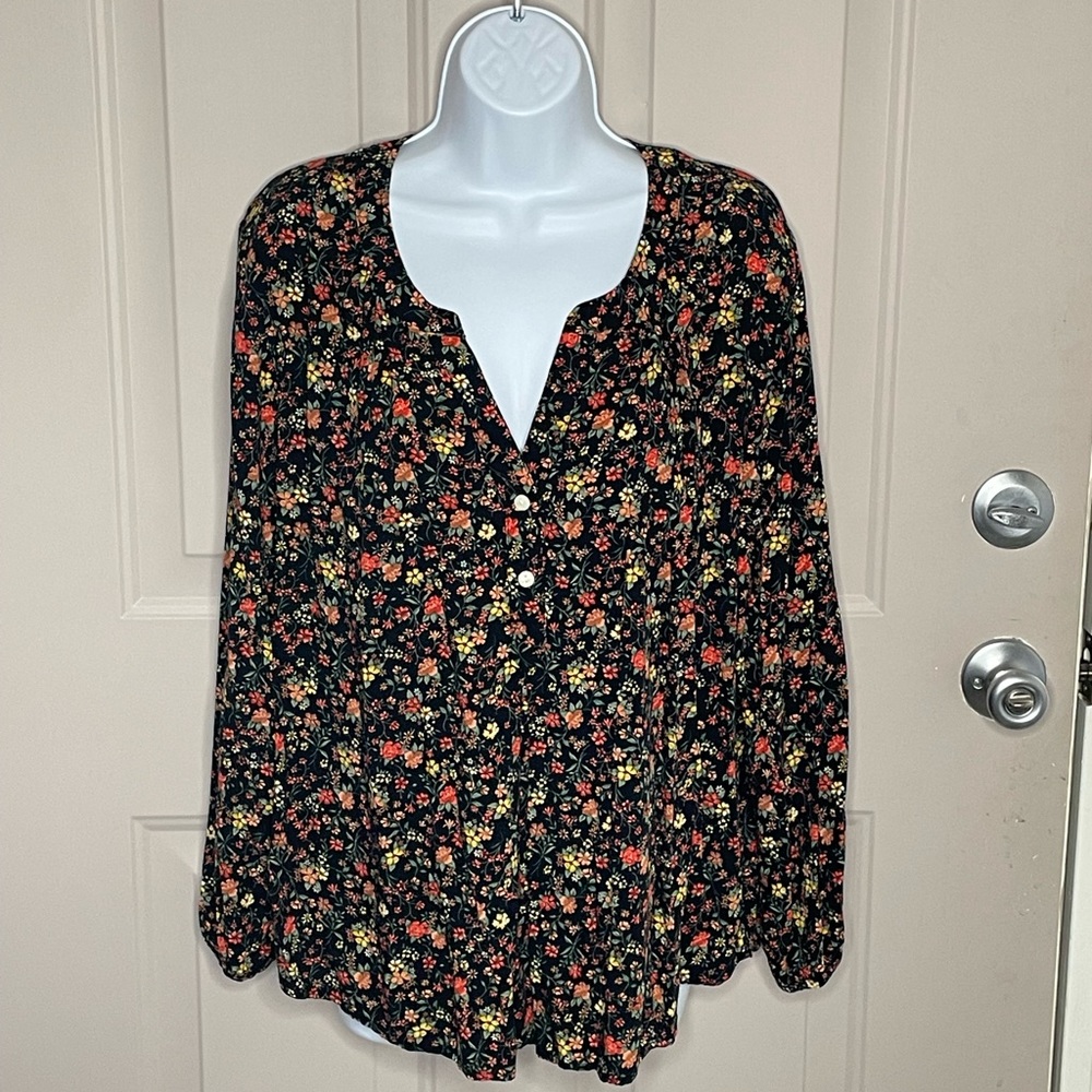 Old Navy Black Floral Long Balloon Sleeve V-Neck Rayon Top